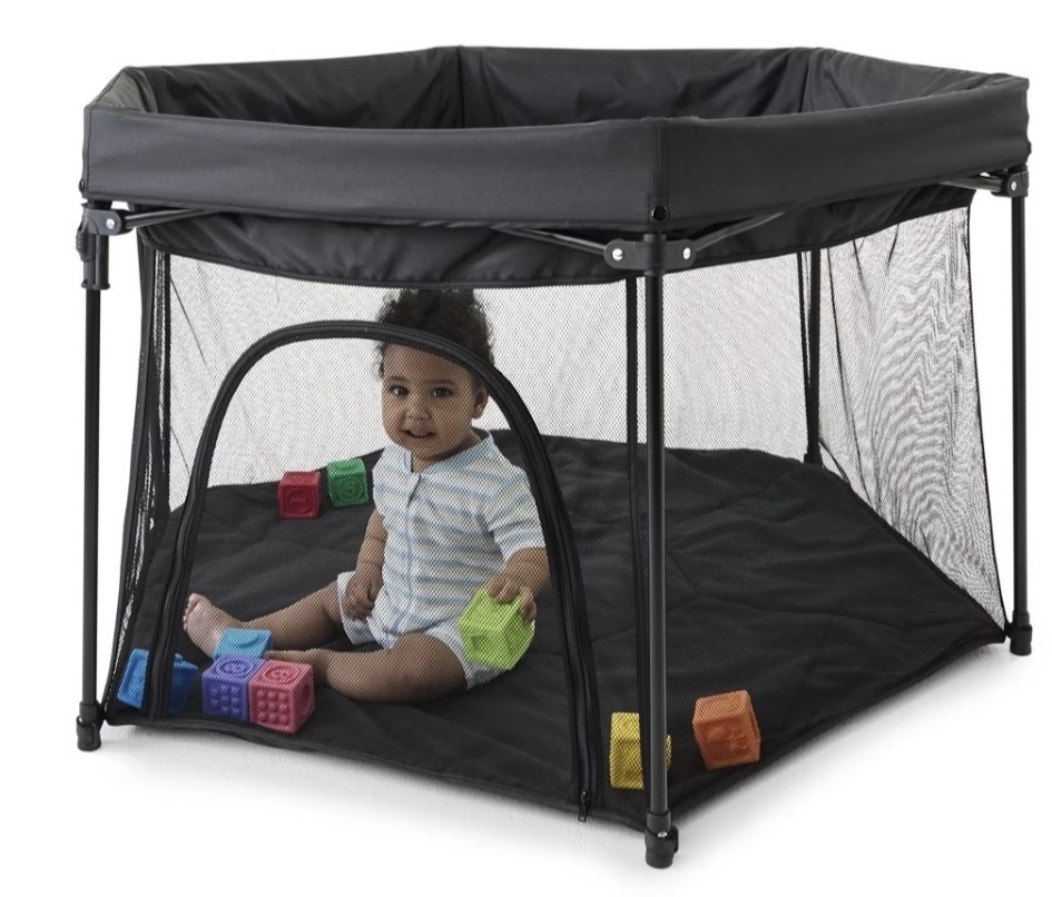 Portable Playpen with Base